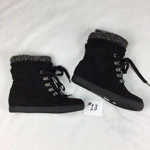 G by GuessPuck Black quilted combat boots